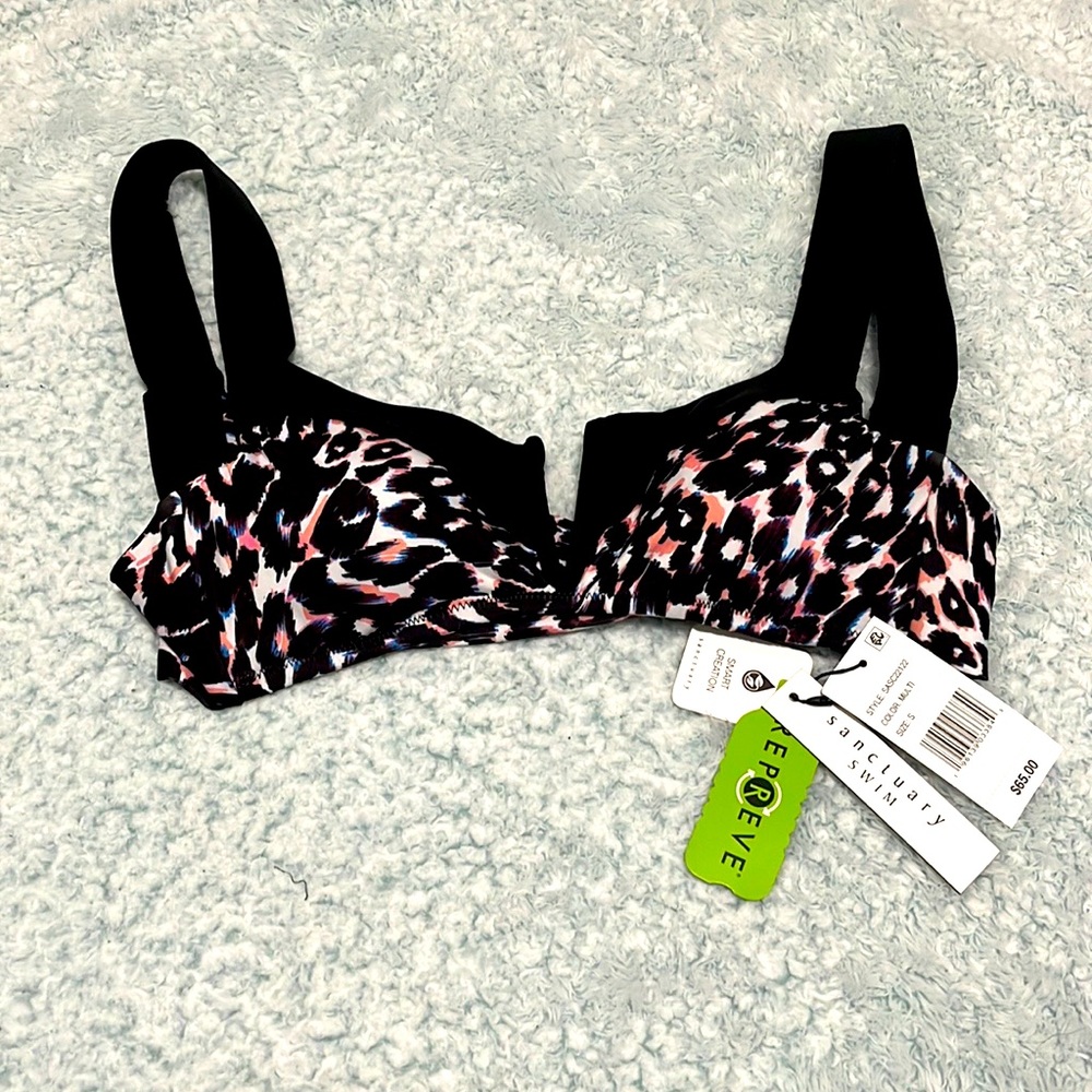 NWT Women’s Swimsuit Top